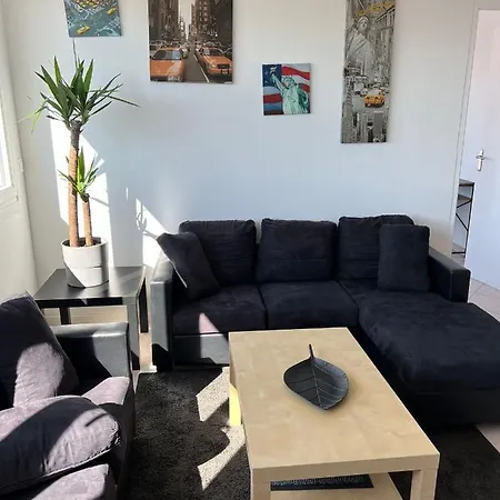 Superbe Appartement T4 Fraichement Renove - Calme