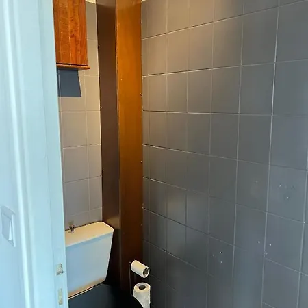 Superbe Appartement T4 Fraichement Renove - Calme Apartmán *